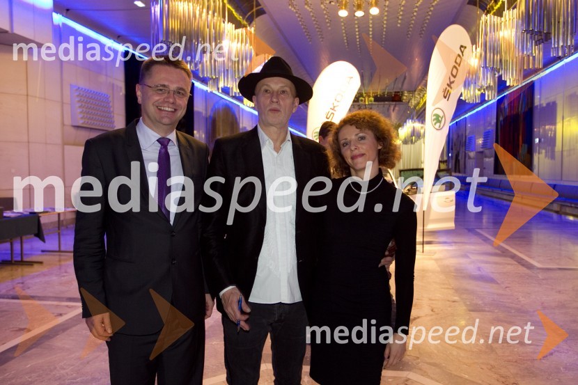 Petr Podlipny, direktor znamke Škoda za Slovenijo; Vlado Kreslin, glasbenik; Simona Podlipny, marketing Porsche Slovenija d.o.o.Vlado Kreslin, koncert Čarobnice