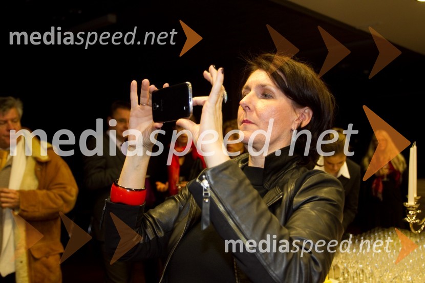 Eva Kreslin, soproga Vlada KreslinaVlado Kreslin, koncert Čarobnice