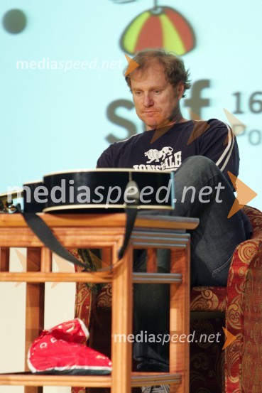 Sašo Hribar, voditelj oddaje Hri-Bar na TV SlovenijaOtvoritev SOF-a, Slovenskega oglaševalskega festivala