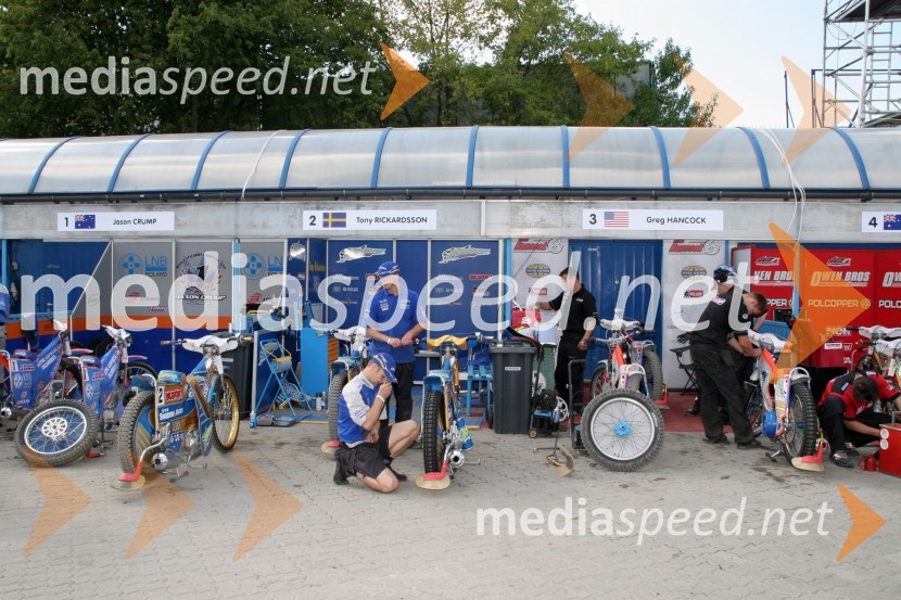 Pogled na bokseSPEEDWAY, Speedway Grand Prix - VN Poljske 2005 trening