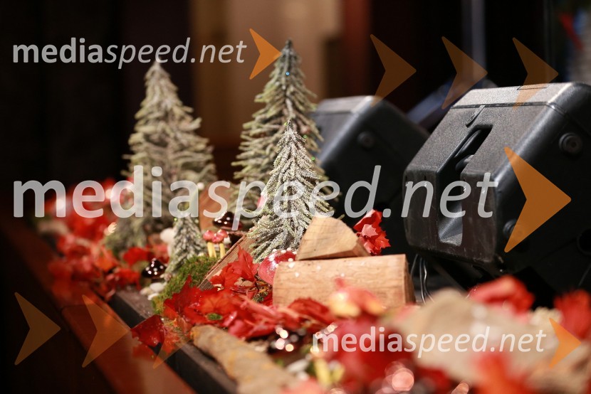 OkraskiBožični okraski