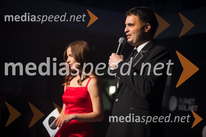 Milena Kalacun, urednica Trendov Planet Siol.net; mag. Tomaž Pernovšek, direktor podjetja TS MediaTrendoskop, ekskluzivni modni dogodek