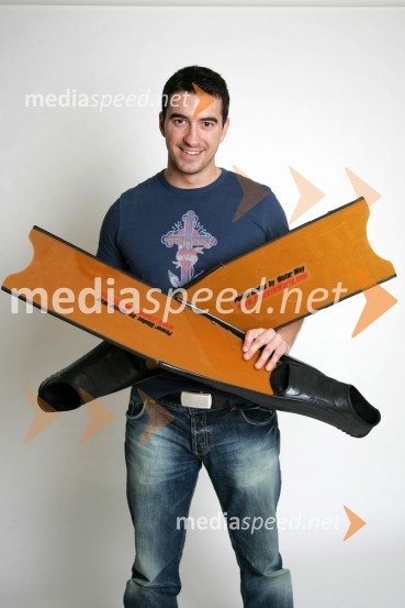 Marko Potrč, voditelj oddaje Svet na Kanalu AMarko Potrč, voditelj oddaje Svet na Kanalu A