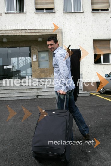 Marko Potrč, voditelj oddaje Svet na Kanalu AMarko Potrč, voditelj oddaje Svet na Kanalu A