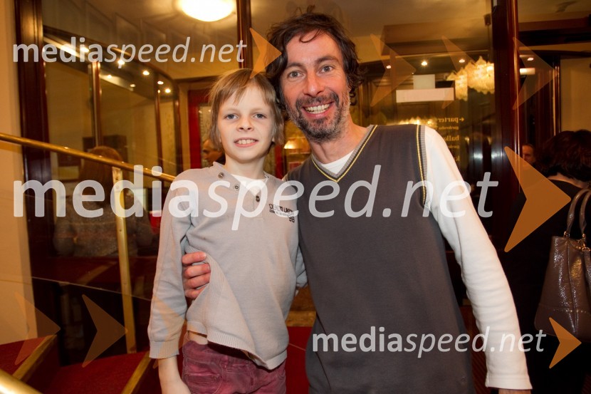 Ožbej; Uroš Rakovec, glasbenikJaz, Batman, premiera PG Kranj