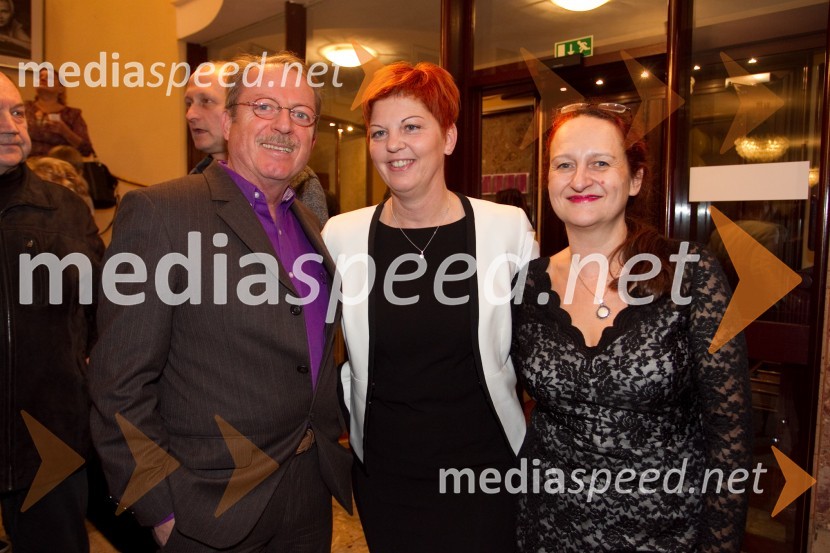 Marko Sosič, pisatelj; Mirjam Drnovšček, direktorica Prešernovega gledališča Kranj; Marinka Poštrak, umetniška vodja Prešernovega gledališča KranjJaz, Batman, premiera PG Kranj