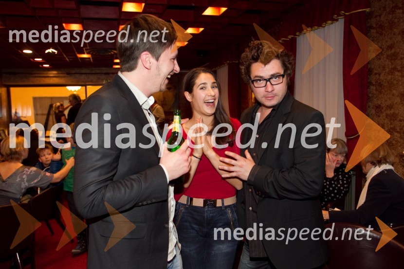 Jernej Čampelj, igralec; Saša Pavlin Stošić, igralka; Andrej Murenc, igralecJaz, Batman, premiera PG Kranj