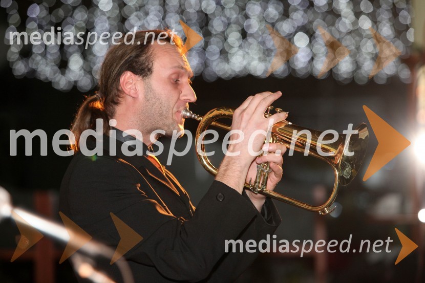Jernej Senegačnik, dirigent6. Dobrodelni Miklavžev koncert z Aniko Horvat