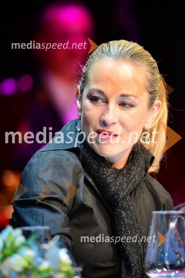 Nina Ivanič, igralkaVikendovi Gongi popularnosti, podelitev 2013