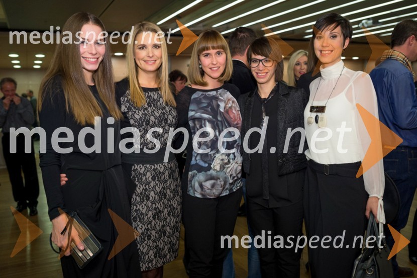 Nataša Ivanuš, novinarka; Bernarda Žarn, voditeljica; Anja Čuček, novinarka; Maruša P. Zdešar, novinarka; Mateja Rosa, novinarkaVikendovi Gongi popularnosti, podelitev 2013