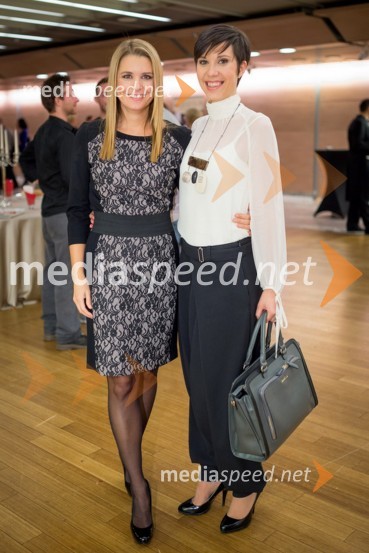 Bernarda Žarn, voditeljica; Mateja Rosa, novinarkaVikendovi Gongi popularnosti, podelitev 2013