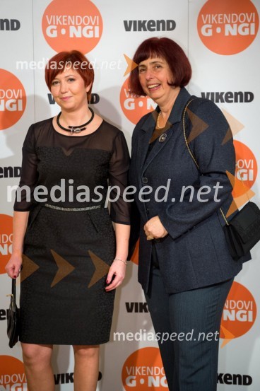 Mateja Košir, odgovorna urednica Vikend in gostiteljica Vikendovih gongov 2013; Bogi Pretnar, nekdanja urednica VikendaVikendovi Gongi popularnosti, podelitev 2013