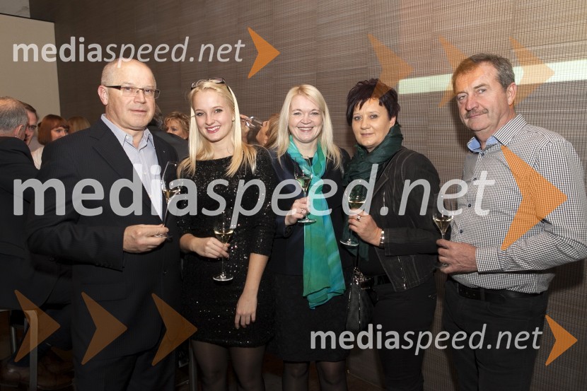 Rajko Kavalar; Nina Golob Žvajker, podpredsednica Rotaract cluba Maribor; Lidija Žvajker; ...; ...Dobrodelni kulinarični večer Rotaract Maribor