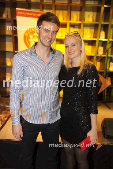 Aljoša Kirič, SPEM; Nina Golob Žvajker, podpredsednica Rotaract cluba MariborDobrodelni kulinarični večer Rotaract Maribor