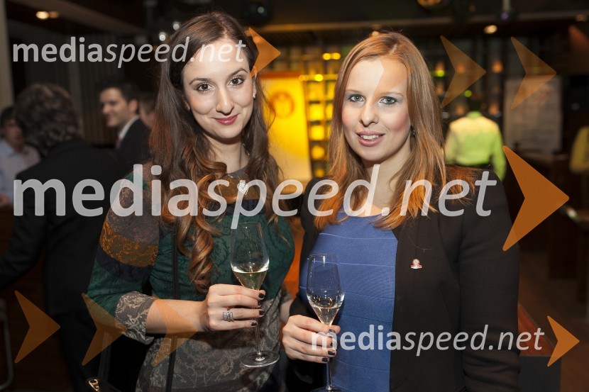 Sara Nikolić, članica RAC Maribor; Nika Anžel, DRR 1912Dobrodelni kulinarični večer Rotaract Maribor