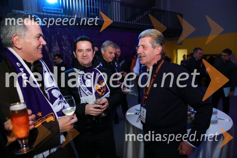 ...; ...; Drago Cotar, predsednik NK Maribor in direktor Zavarovalnega združenjaNK Maribor - Wigan Athletic FC, nogometna tekma