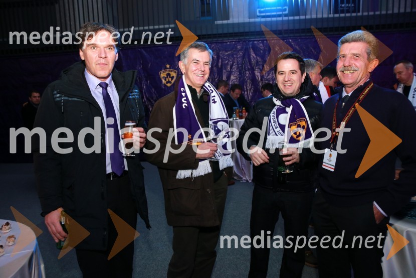 Mag. David Kastelic, predsednik uprave Zavarovalnica Maribor; ...; ...; Drago Cotar, predsednik NK Maribor in direktor Zavarovalnega združenjaNK Maribor - Wigan Athletic FC, nogometna tekma