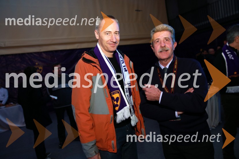 Jošt Dolničar, predsednik nadzornega sveta Zavarovalnice Maribor; Drago Cotar, direktor Zavarovalnega združenjaNK Maribor - Wigan Athletic FC, nogometna tekma