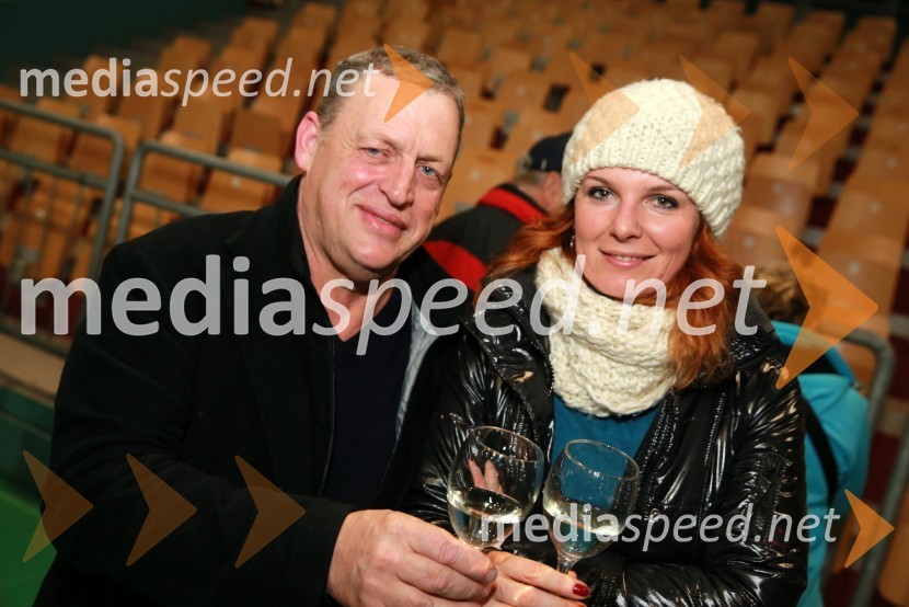 Stojan Ščurek, vinar; ...NK Maribor - Wigan Athletic FC, nogometna tekma