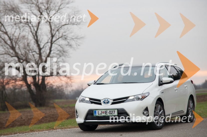 Toyota Auris Touring Sports Hybrid 1.8 VVT-i SolToyota Auris Touring Sports Hybrid 1.8 VVT-i Sol, mediaspeed test