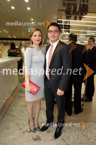 Angelina Schupet; soprog Lothar Schupet, generalni direktor BMW Group SlovenijaManagerski koncert 2013