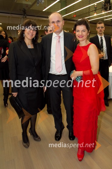 Monika Lapanja, vodja službe za tržno dejavnost Ekonomske 
fakultete Univerze v Ljubljani; Gregor Šmuc, odgovoren za prodajo 
podjetjem pri Peugeot Slovenija d.o.o.; Sonja Šmuc, direktorica 
Združenja ManagerManagerski koncert 2013