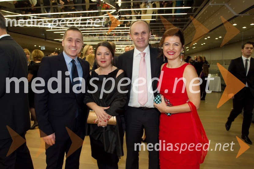 Klemen Kolenc; Tjaša Kolenc Filipčič, vodja trženjskega komuniciranja v Skupini Triglav; Gregor Šmuc, odgovoren za prodajo 
podjetjem pri Peugeot Slovenija d.o.o.; Sonja Šmuc, direktorica 
Združenja ManagerManagerski koncert 2013