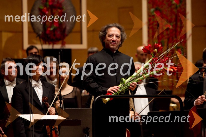 George Pehlivanian, dirigentManagerski koncert 2013