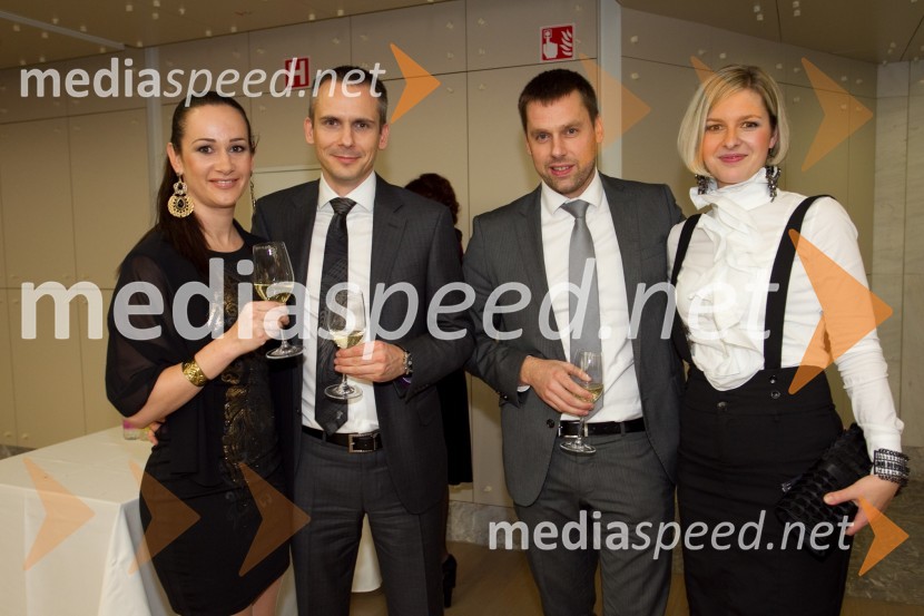 Ksenija Kastelic, IBM; Dejan Kastelic, član uprave Vip.Mobile, Srbija; Miha Malovrh, IBM; soproga Mateja ŠeserkoManagerski koncert 2013