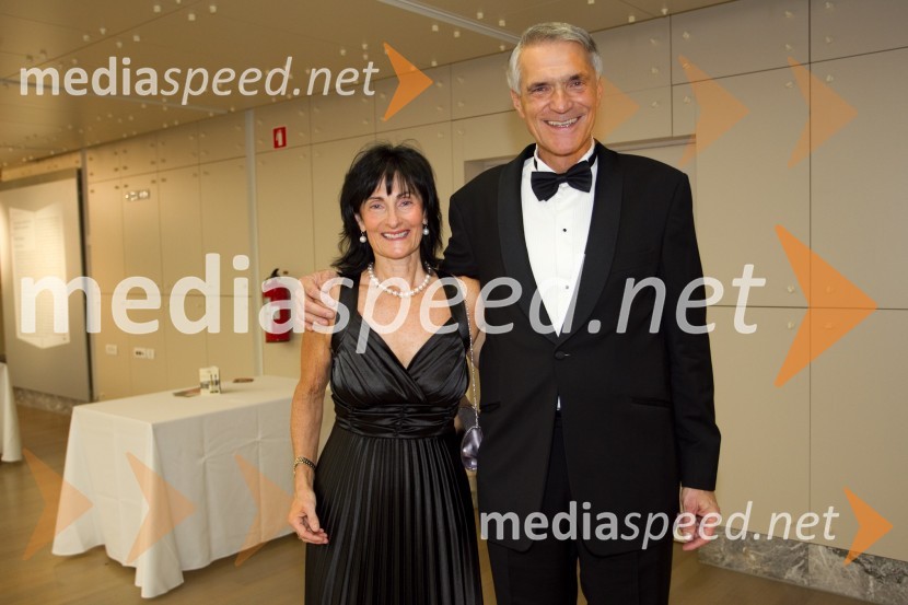 Katarina Sibinčič, odvetnica; Slobodan Sibinčič, Švedski generalni častni konzulManagerski koncert 2013