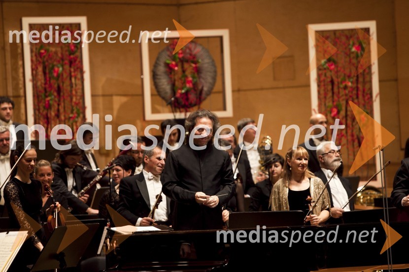 George Pehlivanian, dirigentManagerski koncert 2013