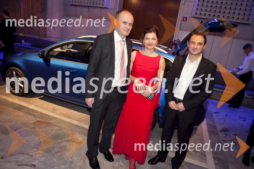 Gregor Šmuc, odgovoren za prodajo podjetjem pri Peugeot Slovenija d.o.o.; Sonja Šmuc, direktorica Združenja Manager; Danilo Ferjančič, generalni direktor Porsche Slovenija d.o.o.Managerski koncert 2013