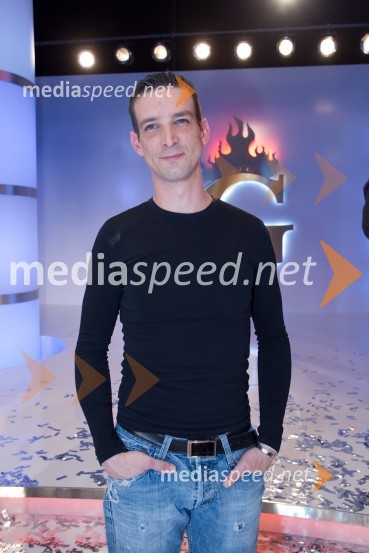 Tomaž Škvarč LisjakTomaž Škvarč Lisjak je zmagovalec šova Gostilna išče šefa!