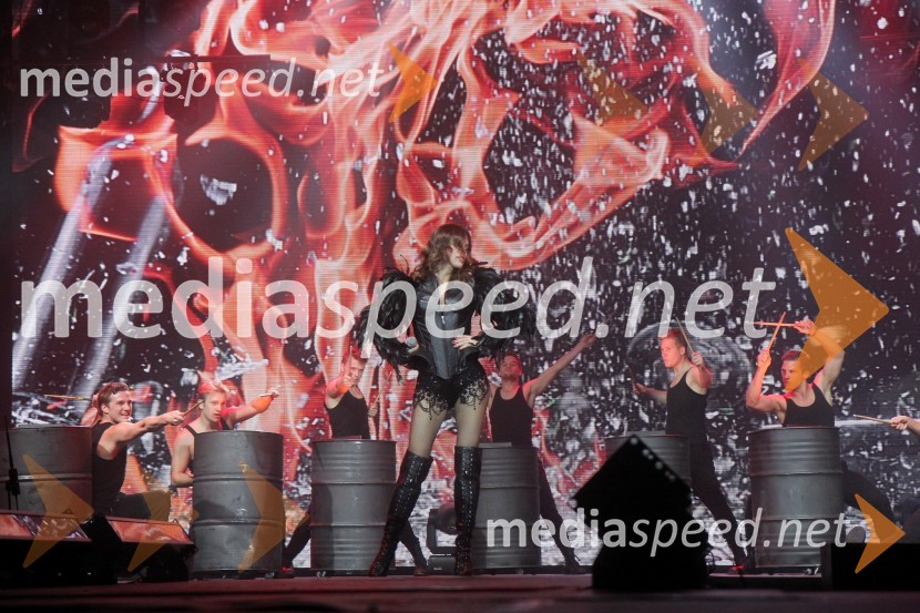 Severina, pevka; MaestroSeverina, zaključek turneje Dobrodošao u klub 2013