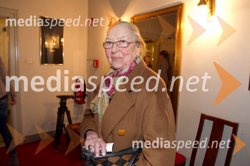 Iva Zupančič, igralka90-letnica Štefke Drolc in koncert skupine Čompe