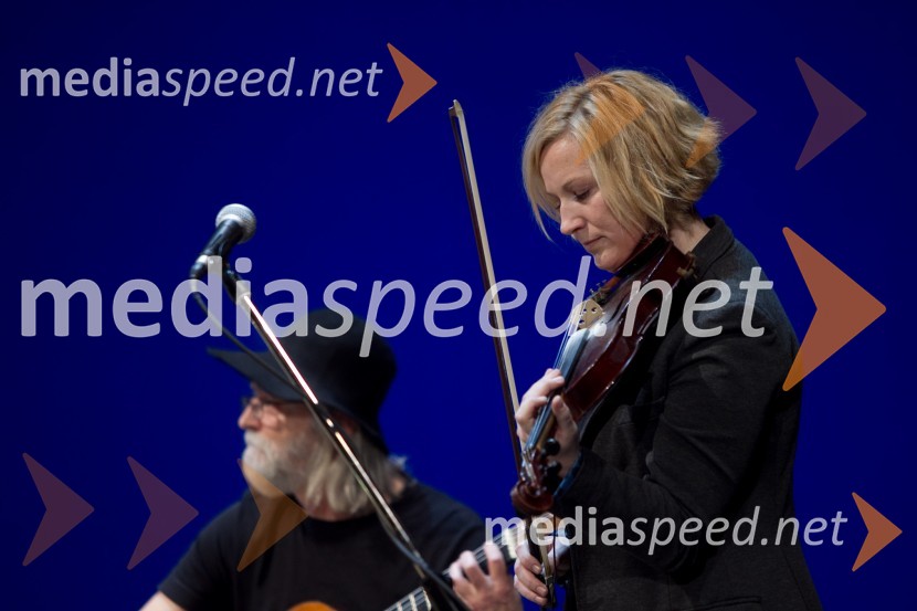 Neža Zinaić90-letnica Štefke Drolc in koncert skupine Čompe