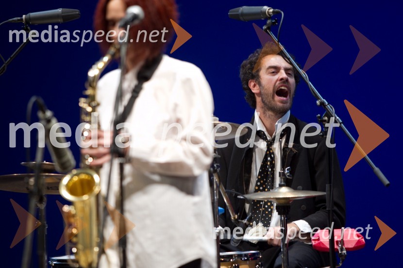 Marjan Stanič90-letnica Štefke Drolc in koncert skupine Čompe