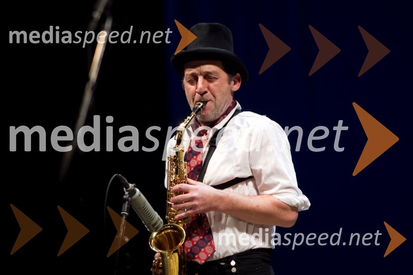 Žiga Saksida90-letnica Štefke Drolc in koncert skupine Čompe