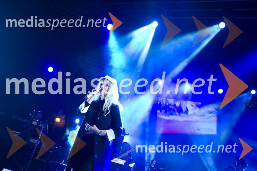 Helena Blagne, pevkaHelena Blagne in Jan Plestenjak, koncert