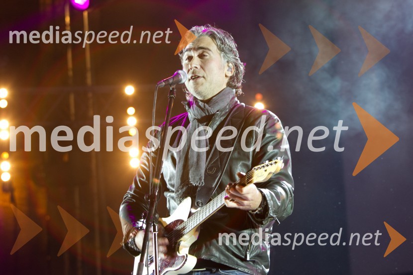 Jan Plestenjak, glasbenikHelena Blagne in Jan Plestenjak, koncert