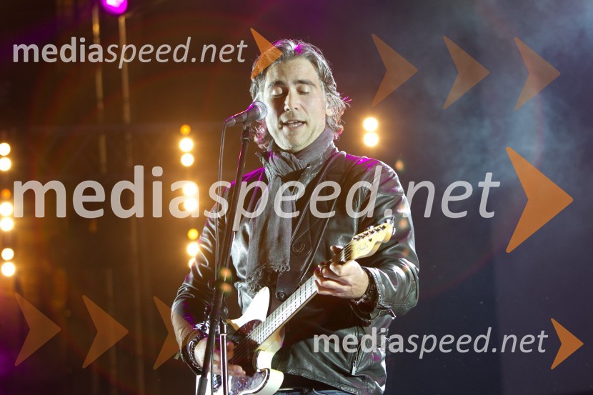 Jan Plestenjak, glasbenikHelena Blagne in Jan Plestenjak, koncert