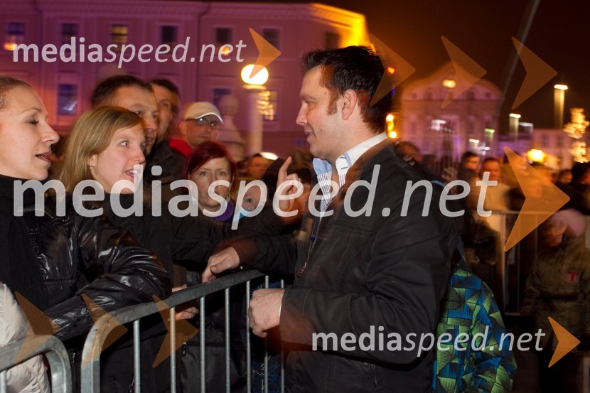 Rok Ferengja, pevecModrijani in Rok'n'band, koncert