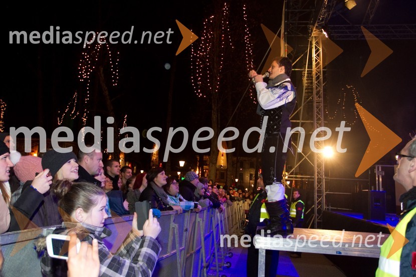 Blaž Švab, pevec skupine ModrijaniModrijani in Rok'n'band, koncert