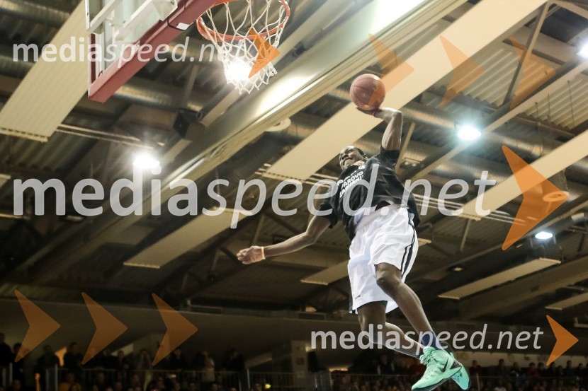 Ousman Senega KruballyAll Stars v košarki