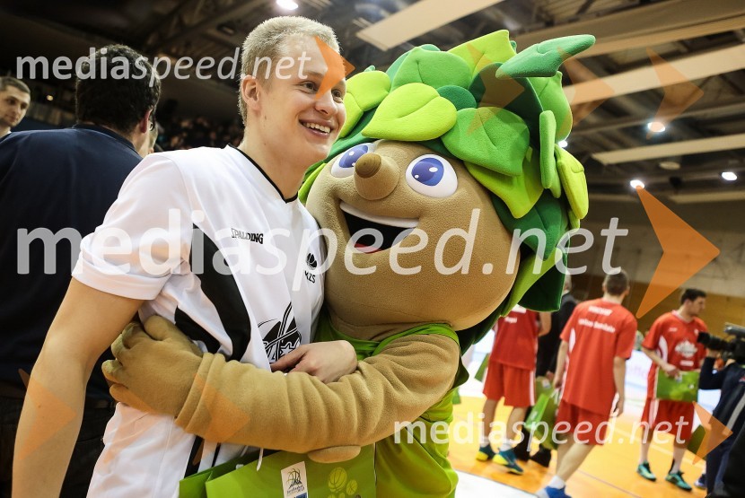 Košarkar ekipe Eda Murića;&nbsp;Maskota Eurobasket - LipkoAll Stars v košarki