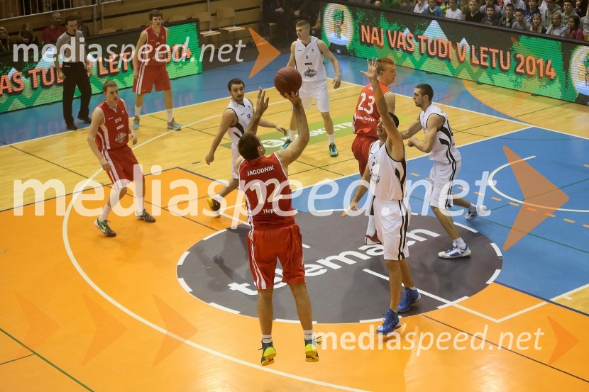 Košarkarska tekma med ekipo Eda Murića in ekipo Nebojše JoksimovičaAll Stars v košarki