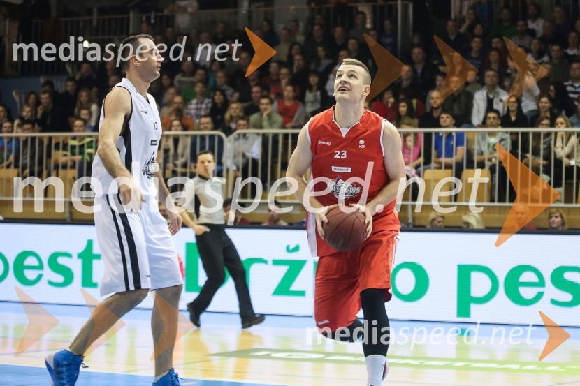 Košarkarska tekma med ekipo Eda Murića in ekipo Nebojše JoksimovičaAll Stars v košarki