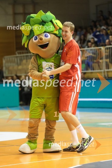 Maskota Eurobasket - Lipko; košarkar ekipe Nebojše JoksimovičaAll Stars v košarki