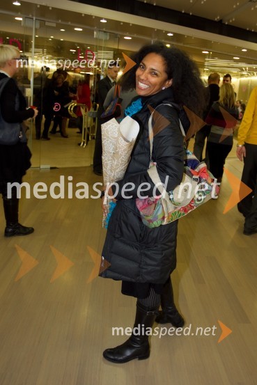 Irena Yebuah Tiran, pevkaLa Cecchina ali Nikogaršnja hči, premiera opere