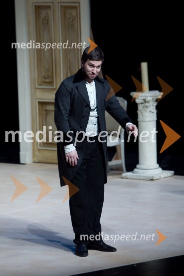 Domen Križaj, pevecLa Cecchina ali Nikogaršnja hči, premiera opere